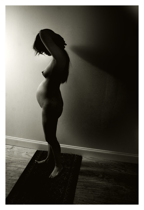 photo of a pregnant model